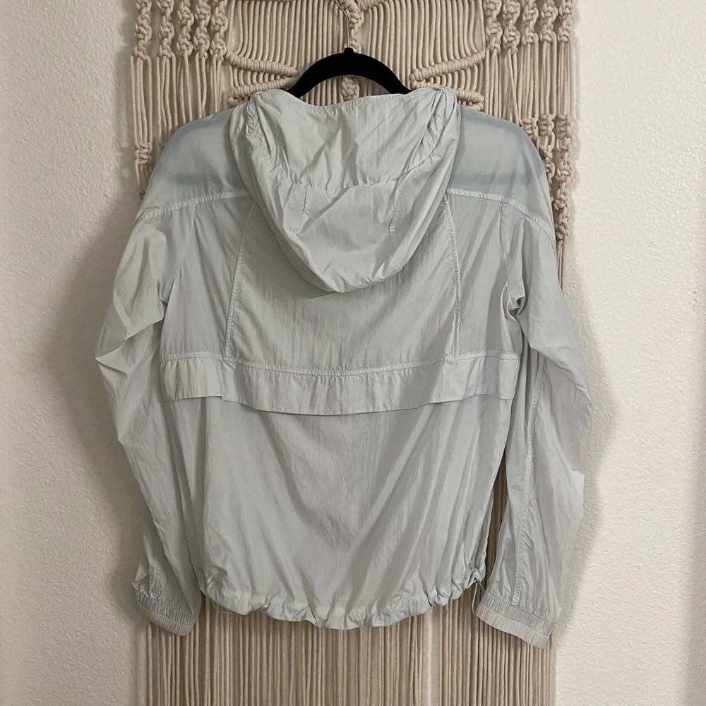 cute lululemon light jacket - Picture 2 of 2
